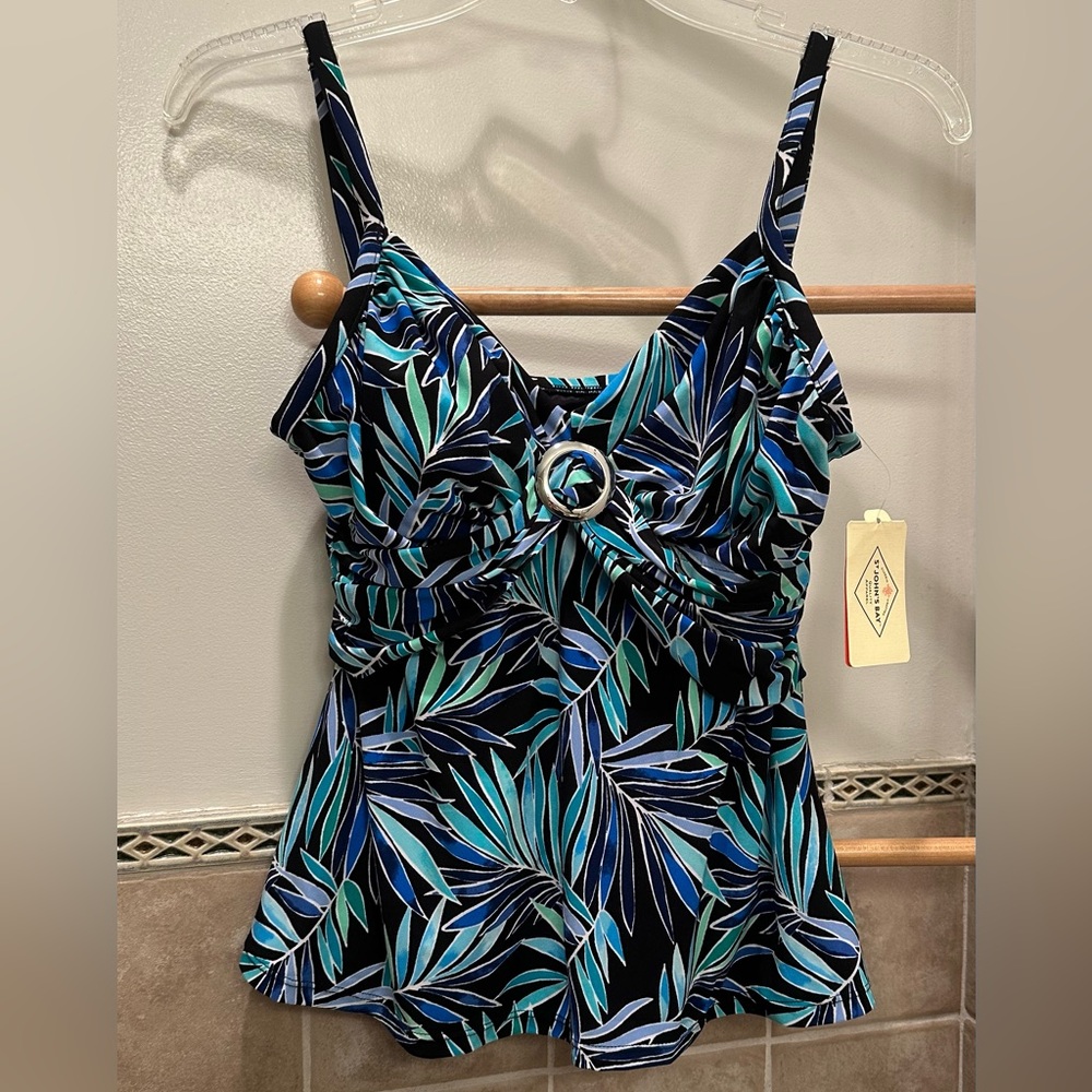NWT Tankini Swimsuit top